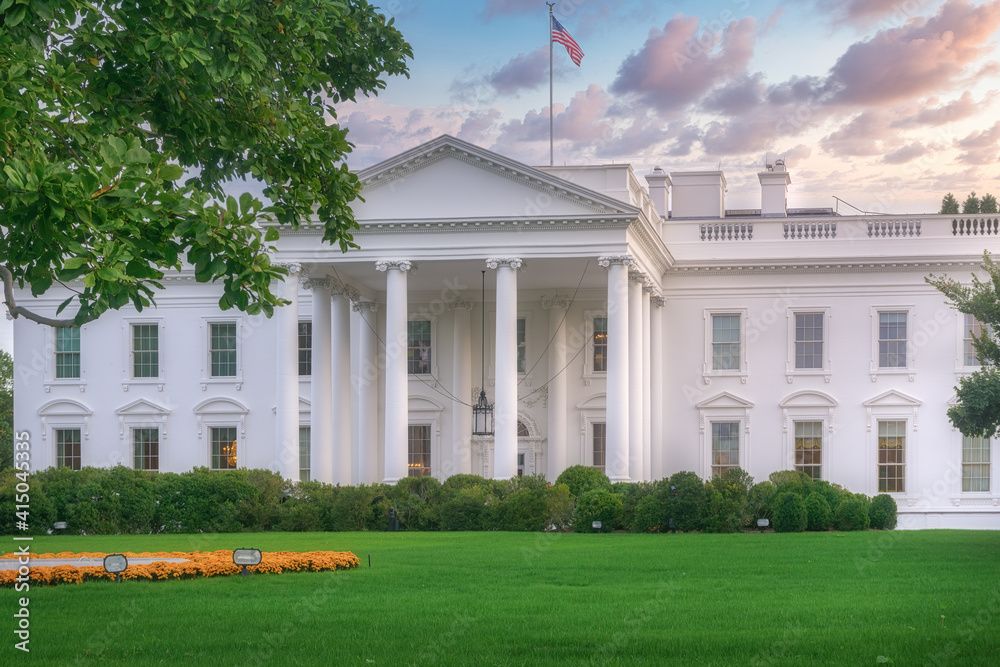 The white house in Washington DC in the USA surrounded by green garden